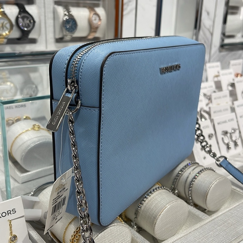 MICHAEL KORS Jet Set Large Saffiano Leather Crossbody Bag
LIGHT SKY
NWT - Picture 6 of 16